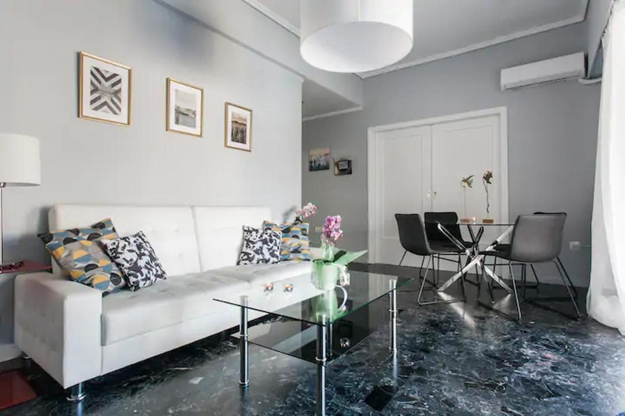 A Masterpiece In Plaka With Big Balcony And Acropolis View Apartment Athens Luaran gambar