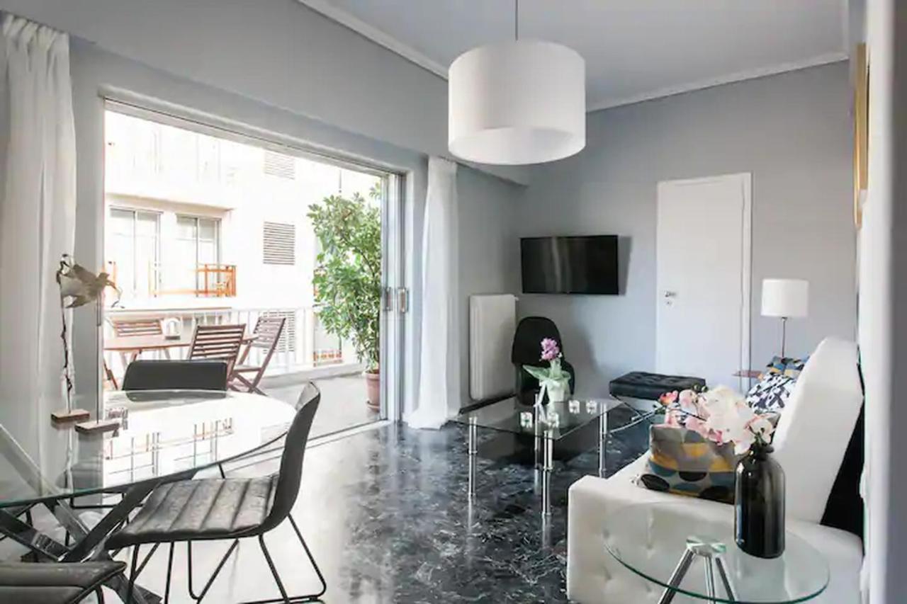 A Masterpiece In Plaka With Big Balcony And Acropolis View Apartment Athens Luaran gambar