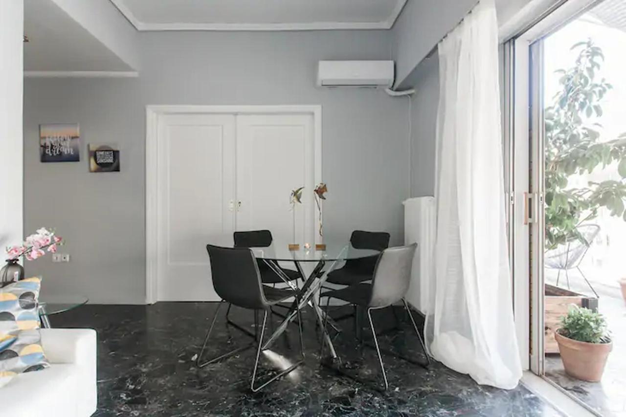 A Masterpiece In Plaka With Big Balcony And Acropolis View Apartment Athens Luaran gambar