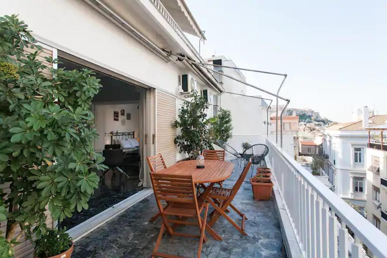 A Masterpiece In Plaka With Big Balcony And Acropolis View Apartment Athens Luaran gambar