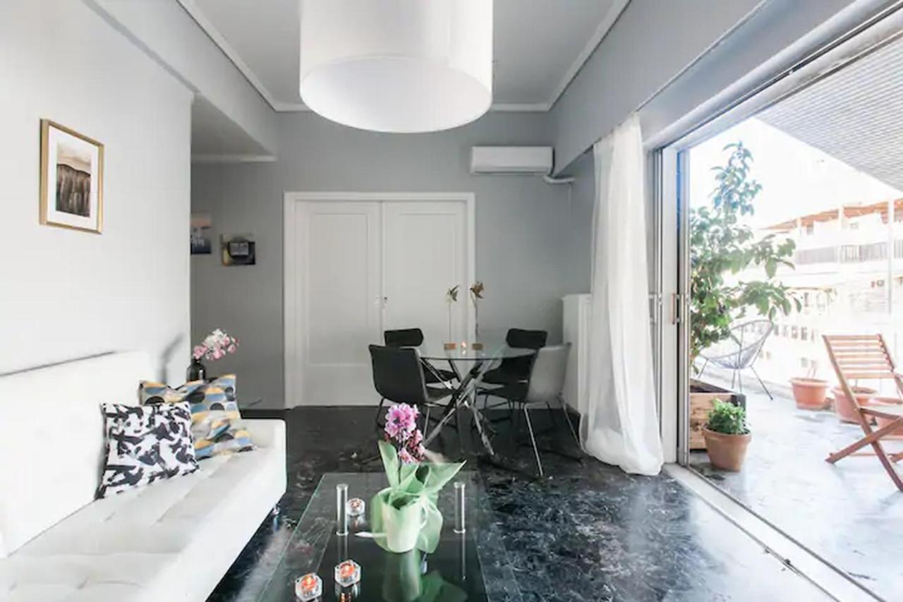 A Masterpiece In Plaka With Big Balcony And Acropolis View Apartment Athens Luaran gambar